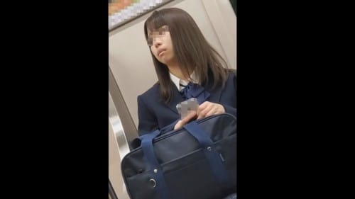 FC2-PPV 1334065 【個撮】県立商業科②スレンダーGカップを駅で逆さ撮りからホテルで手コキ射精(計30分)