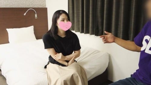 FC2-PPV 1367675 性欲強すぎ彼女と付き合ってしまったばかりに今後が不安…彼氏以外の男とすぐにセックスしてしまわないか検証！結果は言うまでもなく瞬殺！他人棒にイキまくり中出し懇願！この美ボディ娘エロすぎ！