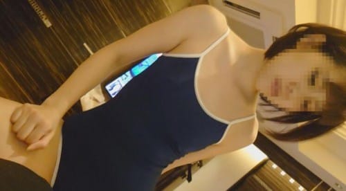 FC2-PPV 1521879 最近彼氏ができた知人の娘ミカちゃん（仮名）とスク水着せて変態セックス！中年とのセックスに目覚めたJ系・彼氏には悪いがまた中出ししといた！