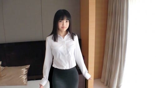 SIRO-4305 【初撮り】【柔乳スレンダーボディ】【ガクガクしっぱなし】素朴感がまだまだ抜けない新卒上京娘。腹筋に力が入る逝きっぷりはあまりにも卑猥で..