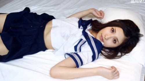 FC2-PPV 1610085 セーラー服 野外で痴女オナニー ホテルで３Pに大興奮