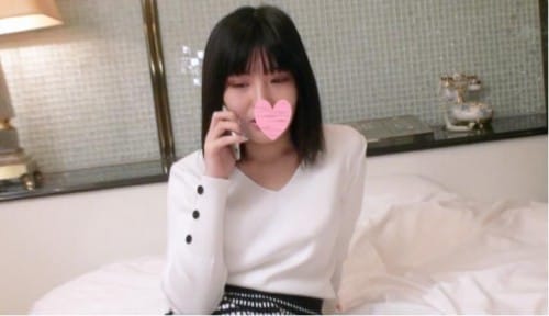 FC2-PPV 1692862 【無/個】「もう電話かけてきちゃダメだよ？」彼氏の電話を無視してSEXしに来た保育士さくらちゃん、口に収まりきらない巨根を奥まで咥えたミニマムオマンコに大量中出し