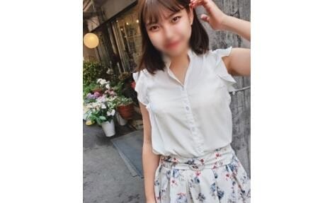 FC2-PPV 1722581 【後輩くん⑧】この春から花屋で働く滝沢カ〇ンに激似の美少女に生中エッチ♡デカチン見て思わずにやける表情がマジで萌えるんだが(笑)
