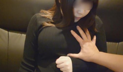 FC2-PPV 1738226 浮気がバレて調停中の若妻が金欠円光 豊満な体を弄び膣内に中出し