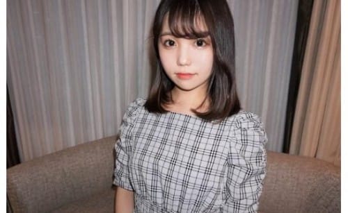 FC2-PPV 1766596 SNSに「私の処女売ります」と書き込み！会いに行ったらヤバイ衝撃映像撮れました 初挿入 初中出し