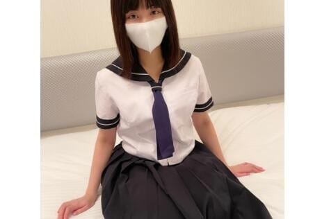 FC2-PPV 1768996 ガチ制服を脱がし全裸でご奉仕ＳＥＸさせましたｗぎこちない騎乗位でいい声で啼いてる美少女にしっかりと奥に中出し注入～！